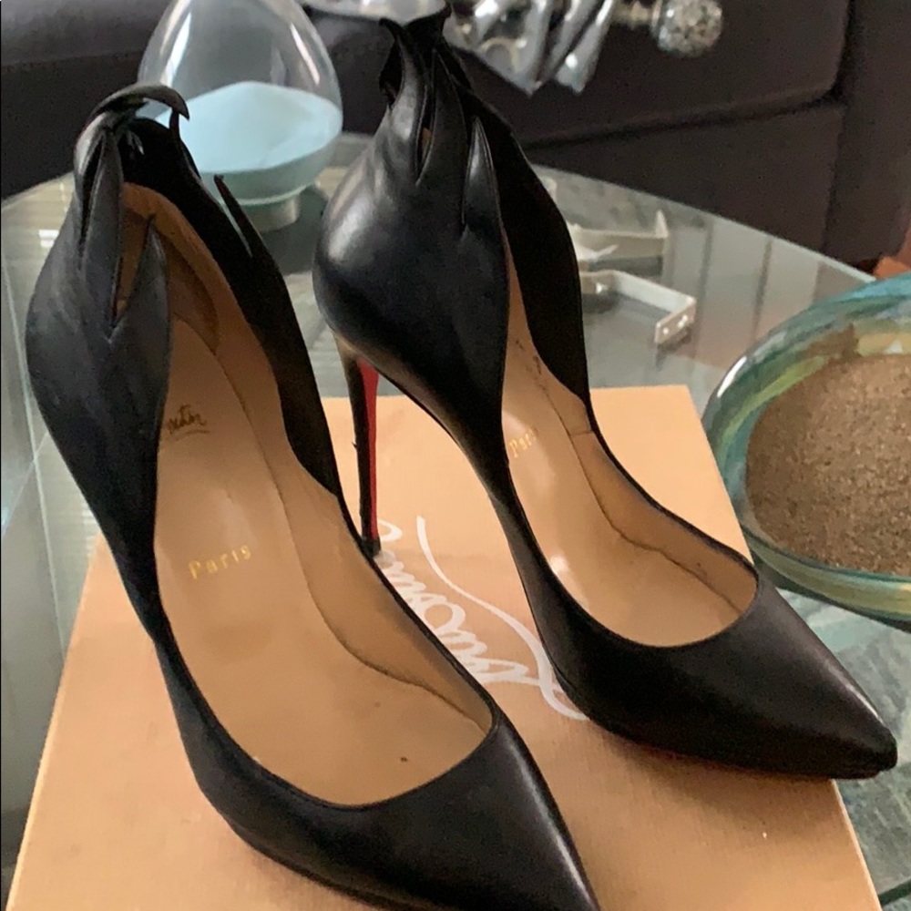 Black Leather Heels Red Bottoms